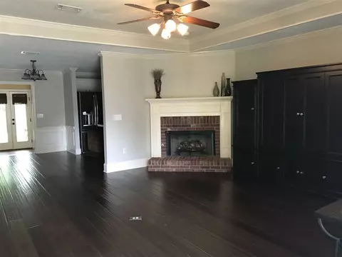 100 Chestnut Dr, Brandon, MS 39047 photo 2