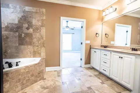 317 Kitty Hawk Cir, Brandon, MS 39047 photo 17