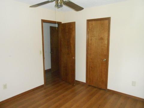 910 S College St, Brandon, MS 39042 photo 2