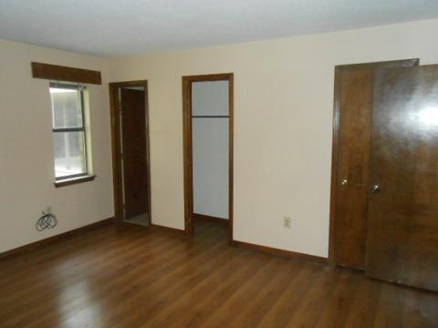 910 S College St, Brandon, MS 39042 photo 3