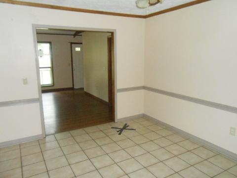 910 S College St, Brandon, MS 39042 photo 4