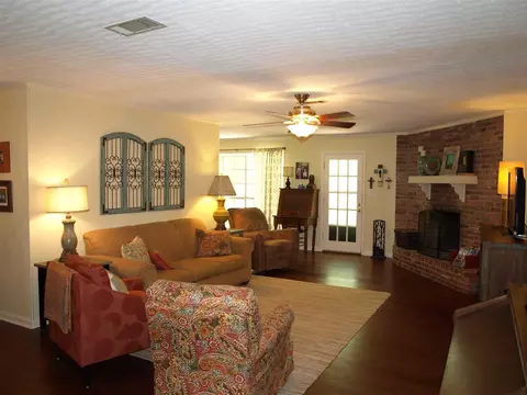 108 Stone Cove Cv, Clinton, MS 39056 photo 3