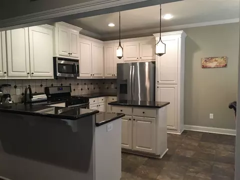 129 Marion Dr, Clinton, MS 39056 photo 2