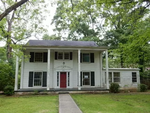 1705 Devine St, Jackson, MS 39202 photo 1