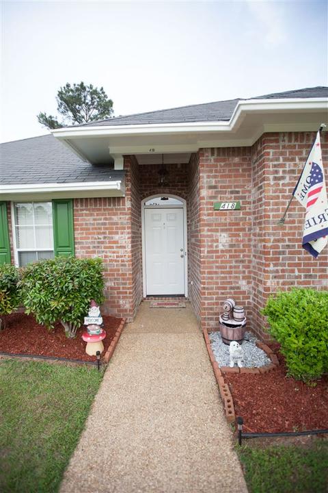 418 Fenway Dr, Brandon, MS 39047 photo 2