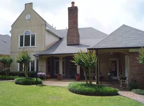 68 Autumn Hill Dr, Jackson, MS 39211 photo 3