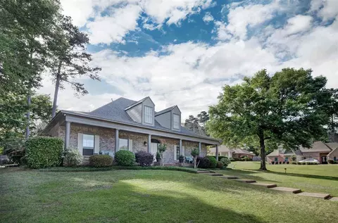 400 Fox Bay Dr, Brandon, MS 39047 photo 1