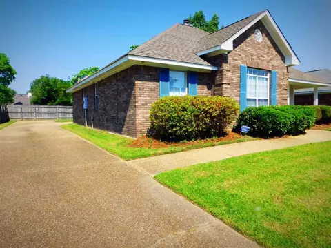 104 Willow Oak Ln, Brandon, MS 39047 photo 2