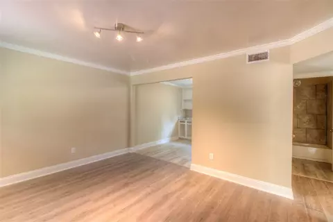3155 Booker St, Jackson, MS 39209 photo 4