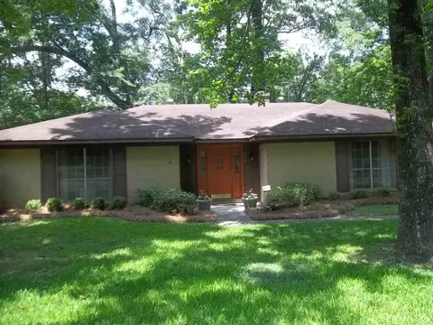 804 Timberlain Dr, Jackson, MS 39211 photo 1