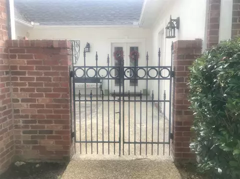 235 Azalea Ct, Brandon, MS 39047 photo 3