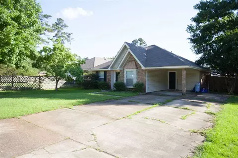1012 Red Oak Dr, Brandon, MS 39042 photo 2