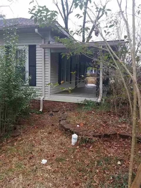 344 E Jefferson St, Kosciusko, MS 39090 photo 1