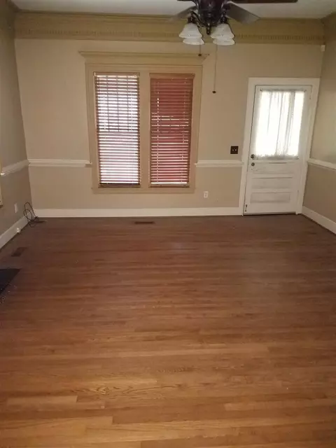 344 E Jefferson St, Kosciusko, MS 39090 photo 5