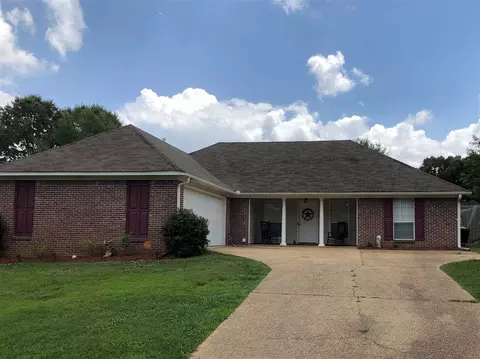 360 Greystone Pte, Terry, MS 39170 photo 1
