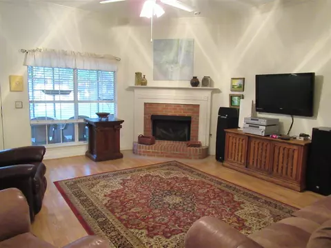 108 Post Oak Dr, Brandon, MS 39047 photo 2