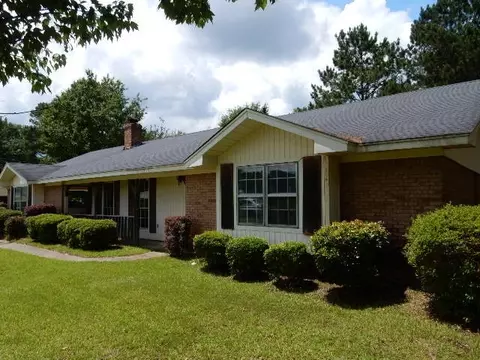1117 SE 5th St, Magee, MS 39111 photo 2