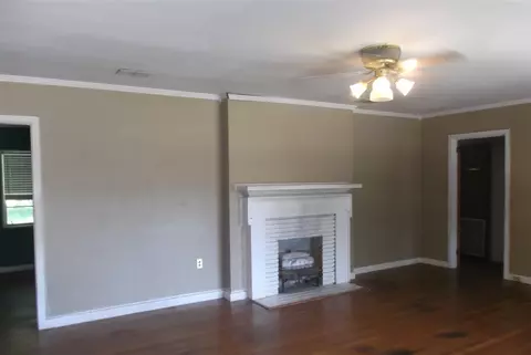 304 SW 1st Ave, Magee, MS 39111 photo 2