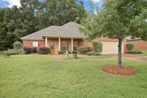 110 Belle Oak Dr, Brandon, MS 39042 photo 1
