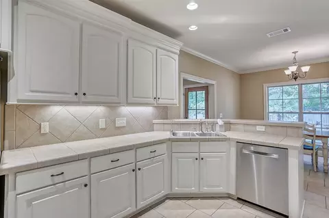 110 Belle Oak Dr, Brandon, MS 39042 photo 12