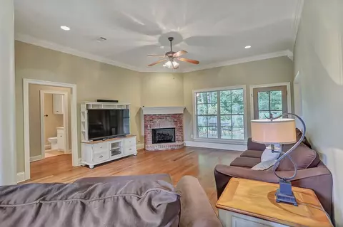 110 Belle Oak Dr, Brandon, MS 39042 photo 4