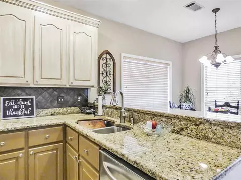 105 Pinehurst Dr, Brandon, MS 39047 photo 9