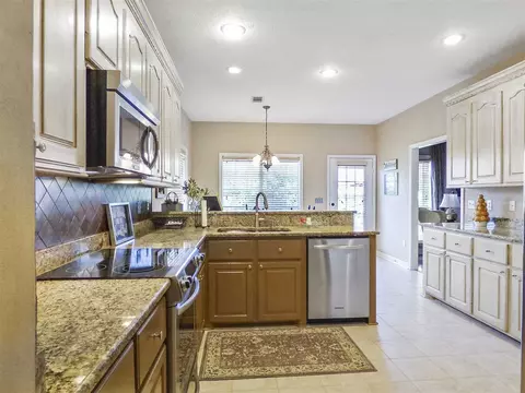 105 Pinehurst Dr, Brandon, MS 39047 photo 6