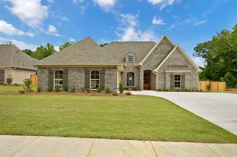 479 Edgewood Xing, Brandon, MS 39042 photo 1