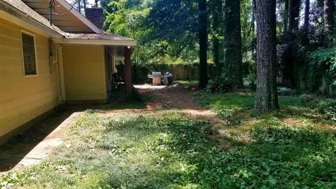 819 Timberlain Dr, Jackson, MS 39211 photo 5