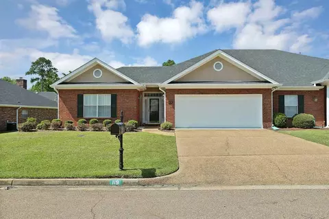 119 Springtree Dr, Brandon, MS 39042 photo 1