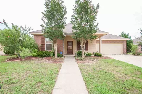 613 Lexington Dr, Florence, MS 39073 photo 1