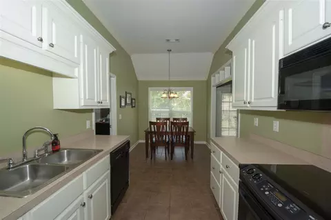502 Jasmine Ct, Brandon, MS 39047 photo 2