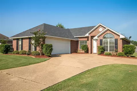 217 Fairview Dr, Brandon, MS 39047 photo 2