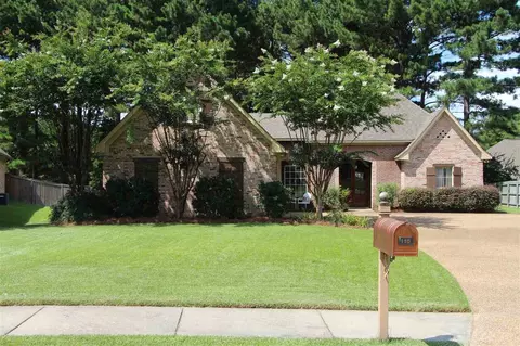 110 Herndon Pl, Madison, MS 39110 photo 1