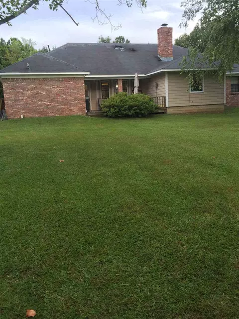283 Hawthorne Dr, Madison, MS 39110 photo 3