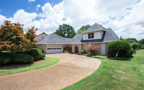 1033 Northpointe Dr, Jackson, MS 39211 photo 4