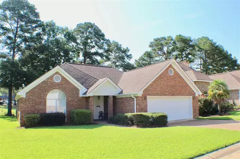 3019 E Fairway Dr, Brandon, MS 39047 photo 1