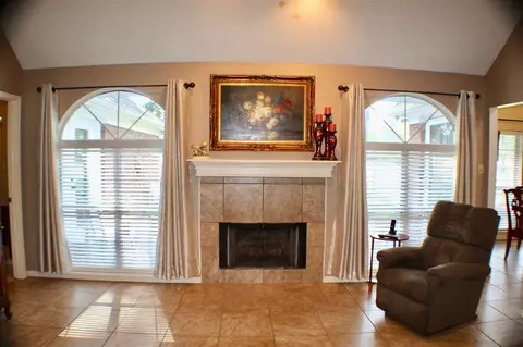 3019 E Fairway Dr, Brandon, MS 39047 photo 9