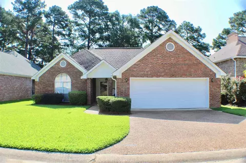 3019 E Fairway Dr, Brandon, MS 39047 photo 2