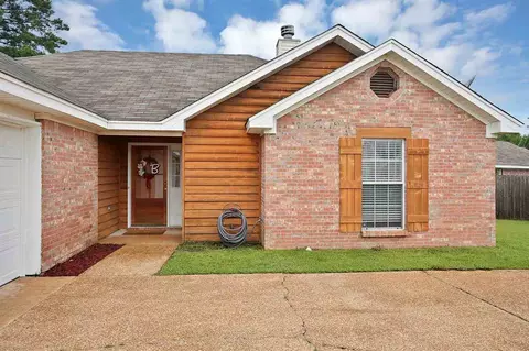 341 Willow Run, Pearl, MS 39208 photo 2