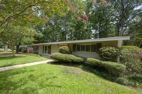 955 Briarwood Dr, Jackson, MS 39211 photo 12