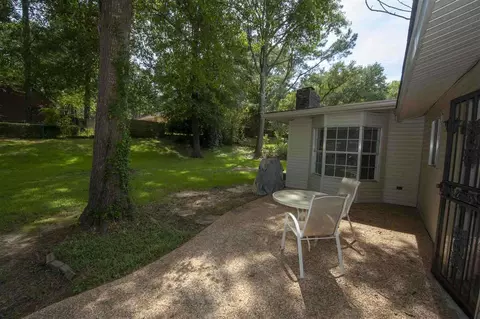 955 Briarwood Dr, Jackson, MS 39211 photo 18