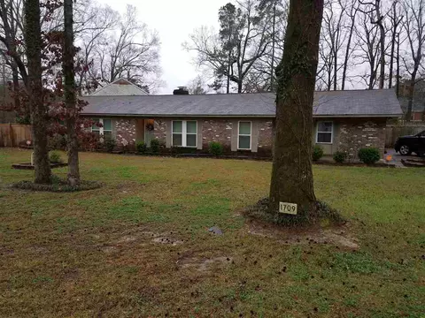 1709 Hamilton Blvd, Jackson, MS 39213 photo 1