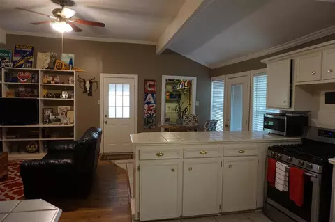 209 Lakeview Dr, Clinton, MS 39056 photo 9