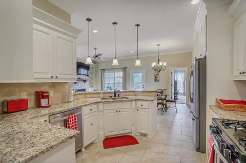 225 Stonebridge Blvd, Brandon, MS 39042 photo 9