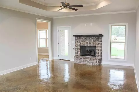 307 Somerset Dr, Florence, MS 39073 photo 2