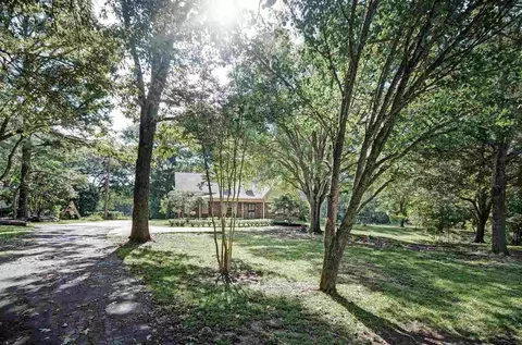 1204 Mikelle Rd, Jackson, MS 39209 photo 3