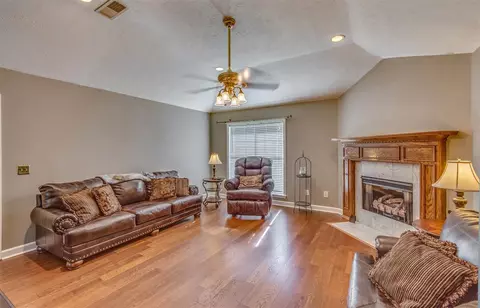 358 Alliston Dr, Florence, MS 39073 photo 11