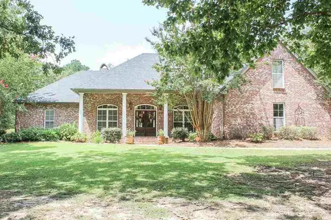 407 Wimbledon Dr, Brandon, MS 39047 photo 1