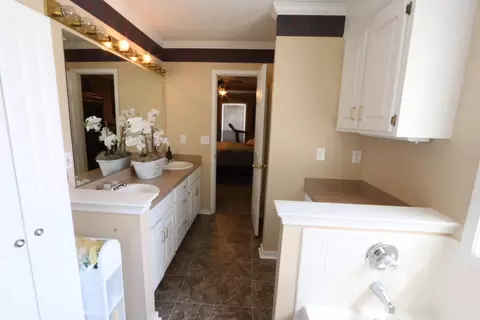 309 White Oak Dr, Brandon, MS 39047 photo 11